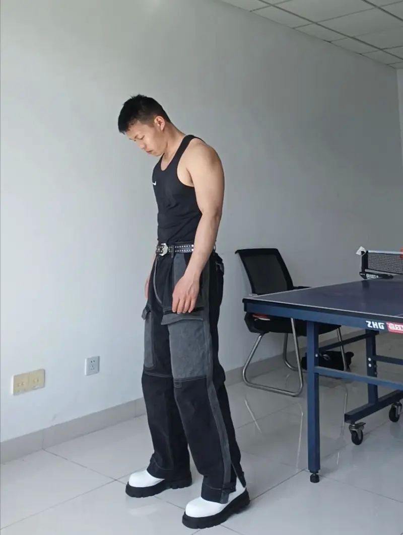 分享下一双差点穿不进的白鞋